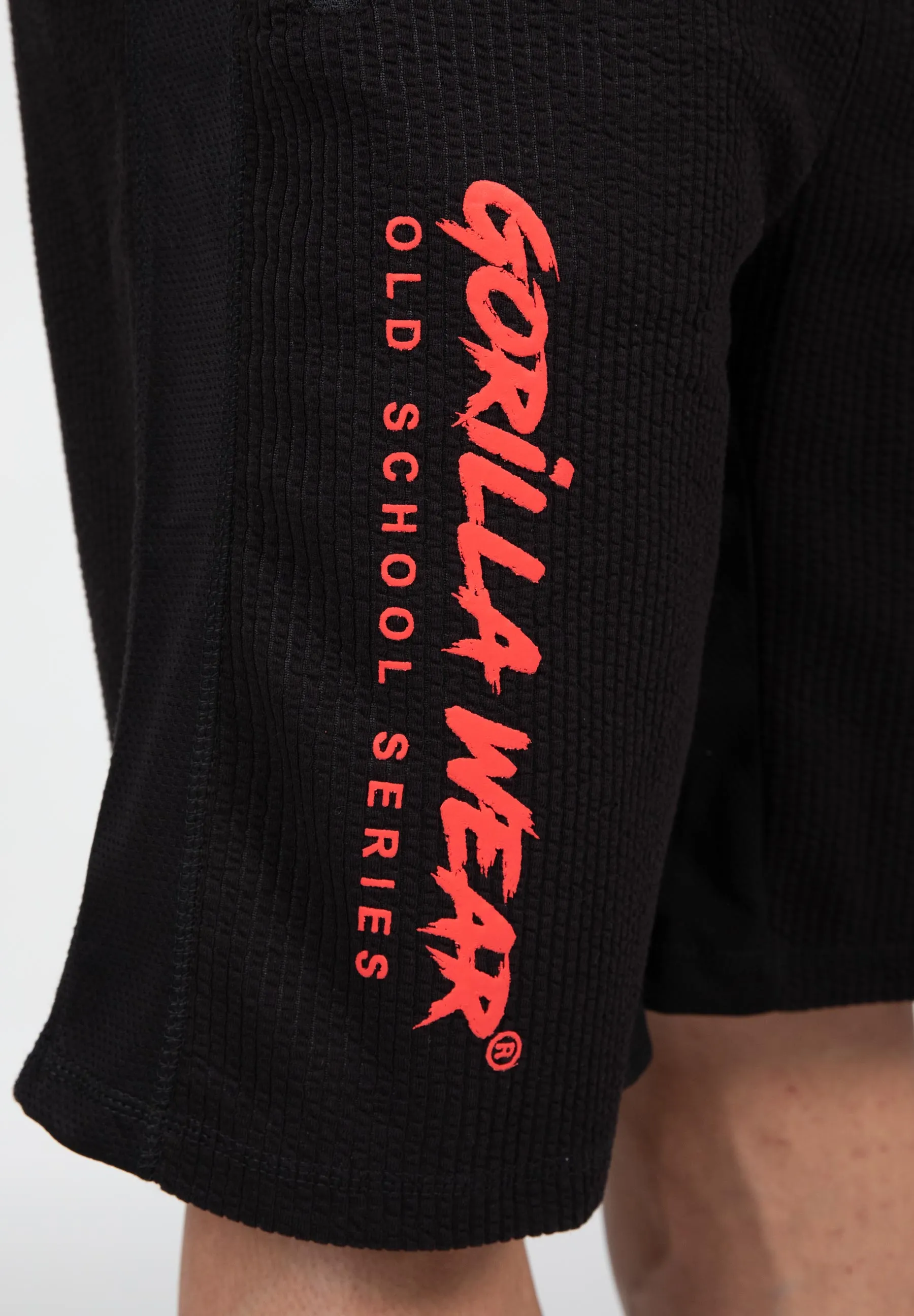 Augustine Old School Shorts - Black/Red