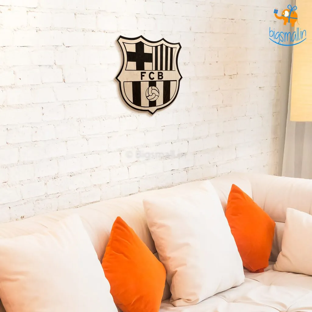 Barcelona Engraved Wooden Crest