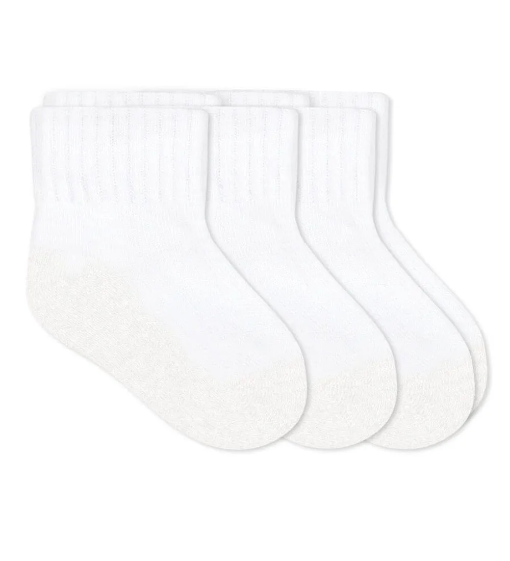 Jefferies Socks Boys and Girls Seamless Smooth Toe Sport Quarter Cut Socks White 3 Pack