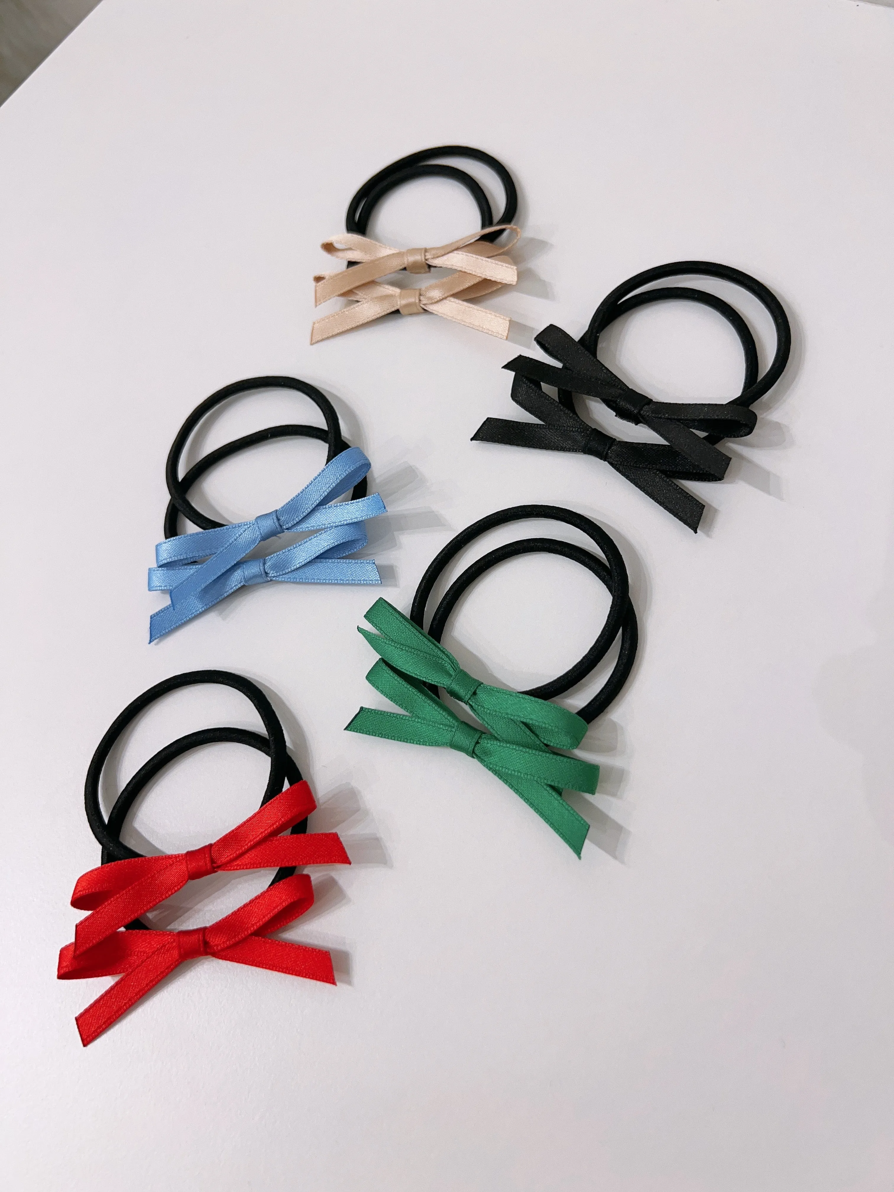 ORA Ribbon hair tie