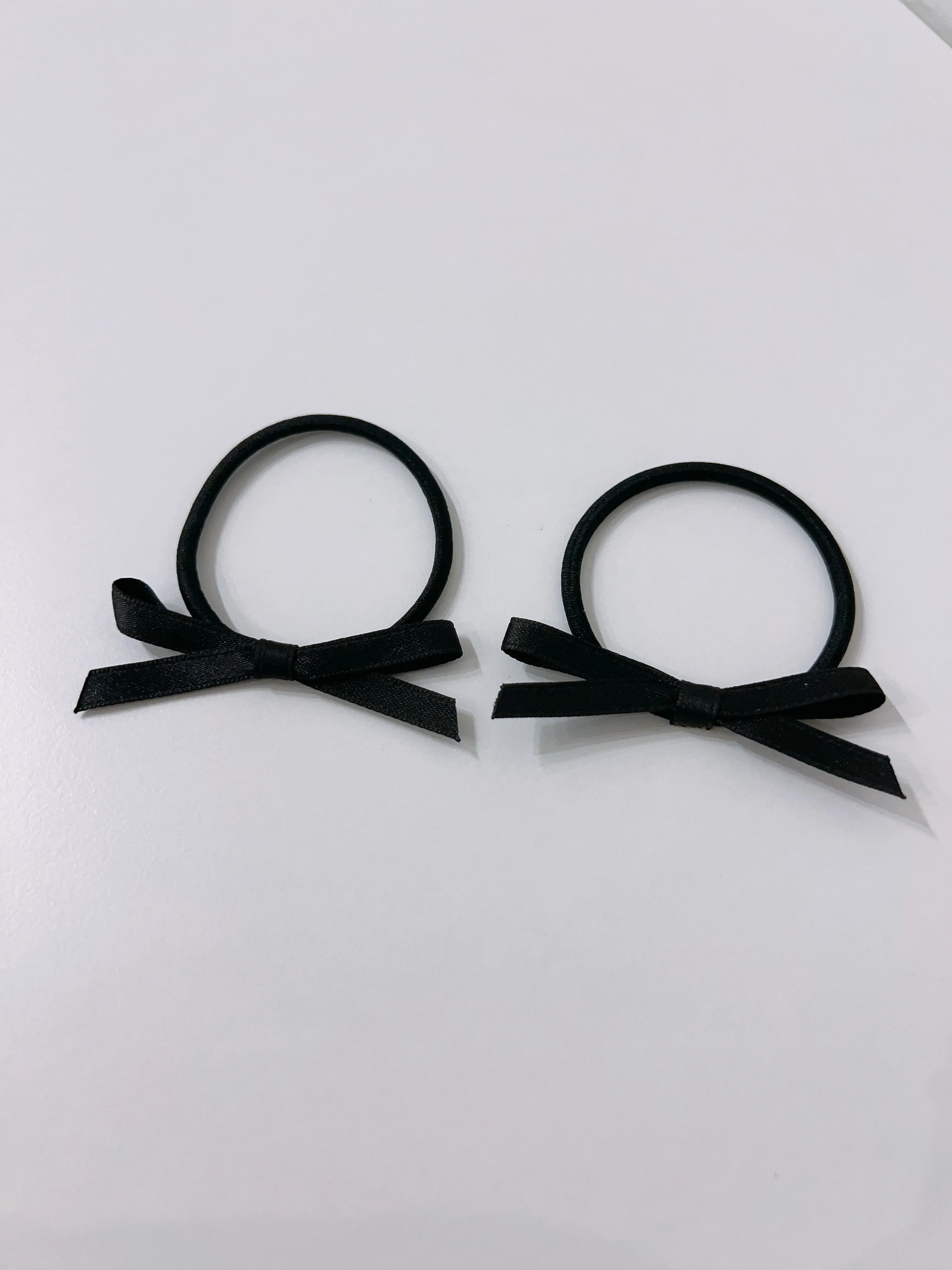 ORA Ribbon hair tie